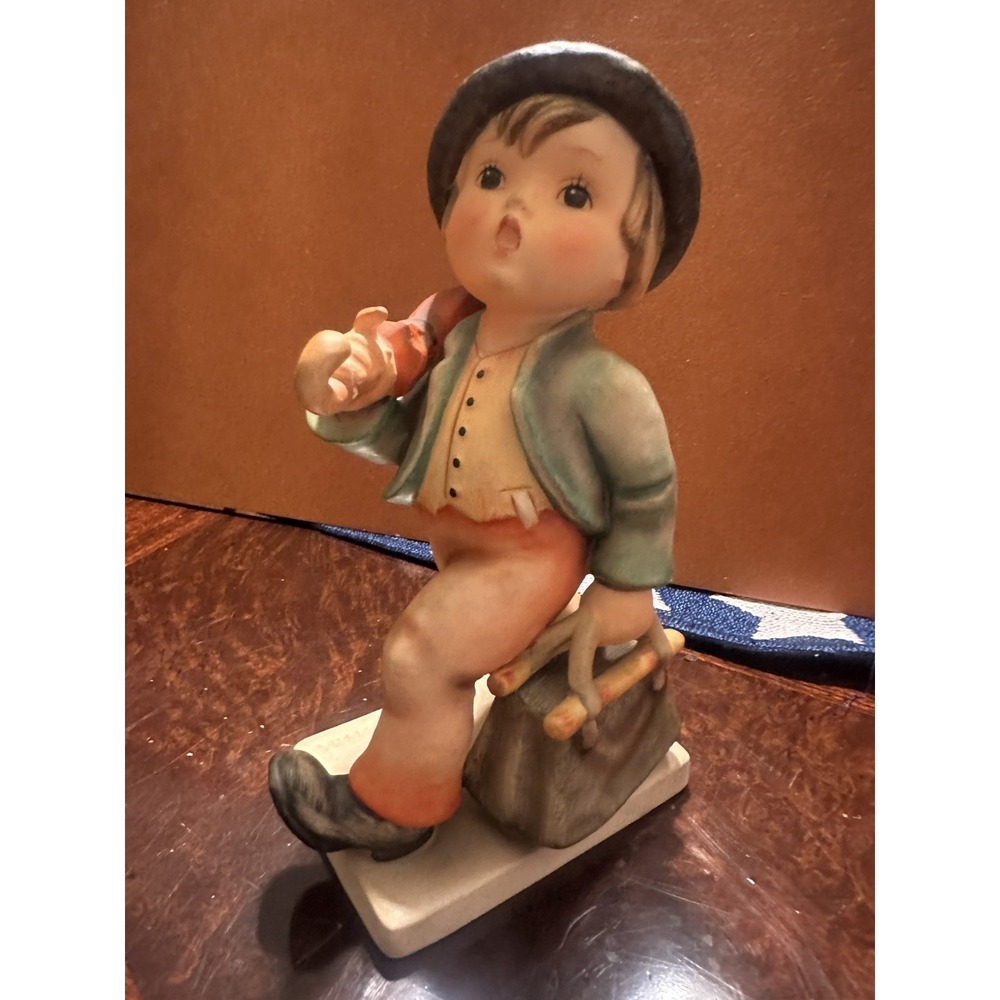 Hummel Figurine "Merry Wanderer" Germany